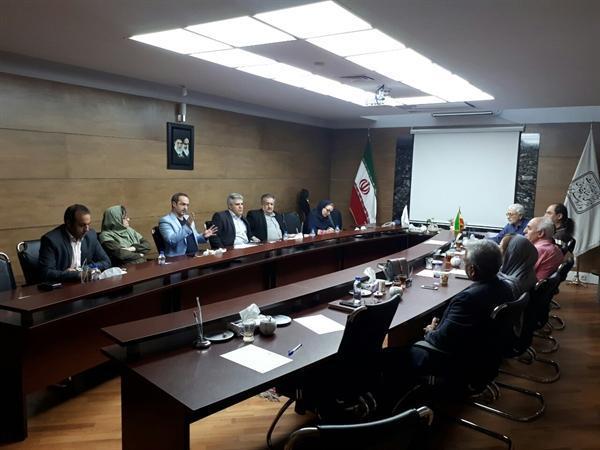 جلسه هم اندیشی بررسی محتوای مرکز ملی گوهرسنگ ها در موزه بزرگ خراسان جلسه هم اندیشی بررسی محتوای مرکز ملی گوهرسنگ ها در موزه بزرگ خراسان