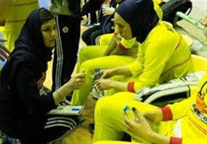 سرمربی تیم بسکتبال بانوان پالایش نفت آبادان: مربی هیرو بازی را به حاشیه کشاند