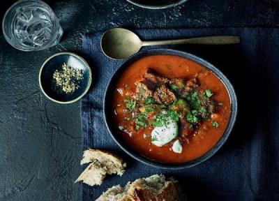 طرز تهیه سوپ گولاش ، غذای ملی خوشمزه و مقوی مجارستانی (تور مجارستان ارزان)